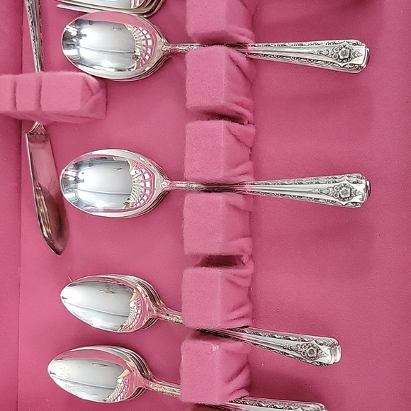 64 piece set (8 services) Rogers Silverplate International Silver comp. - Picture 16 of 17